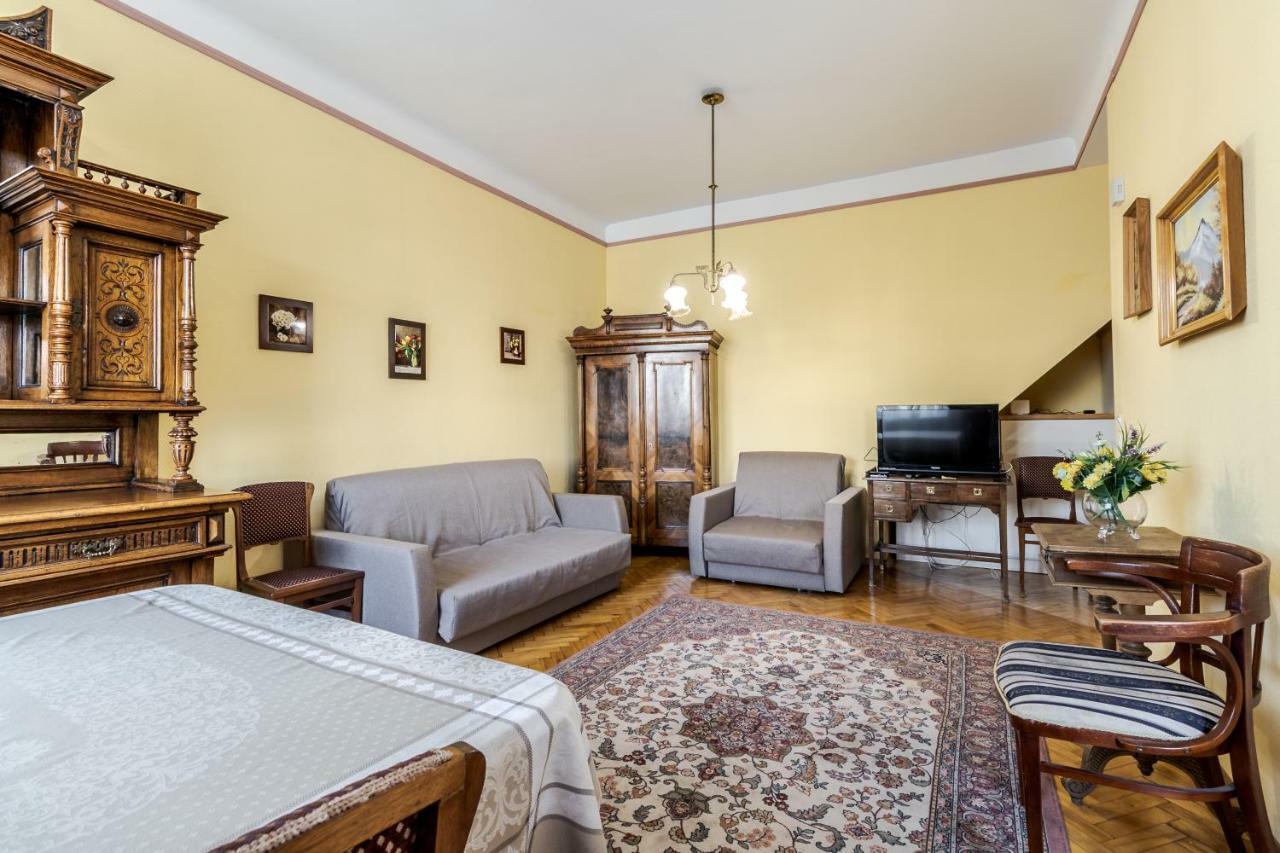 George Apartment Lviv Kültér fotó