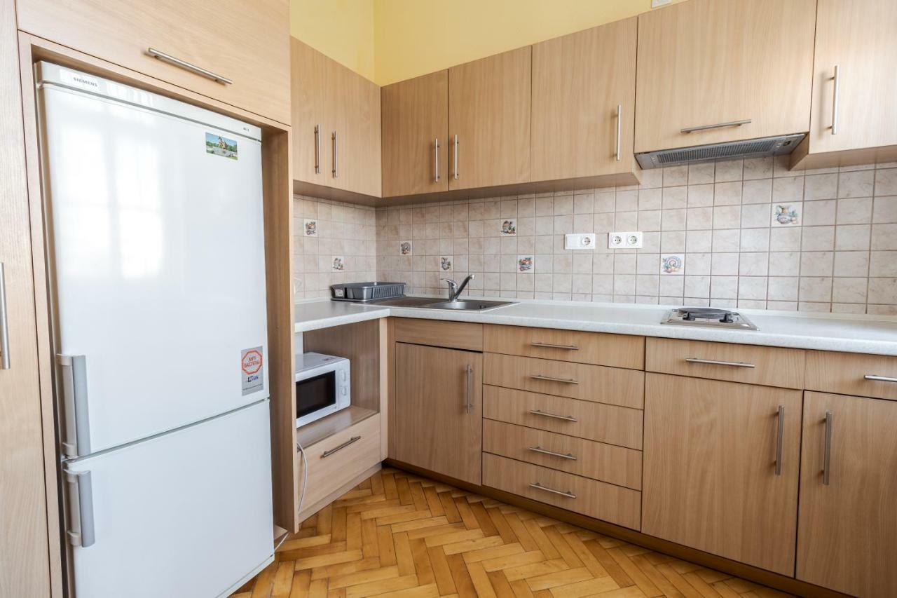 George Apartment Lviv Kültér fotó